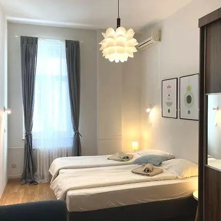 Break Chic And Luxury * Belgrade