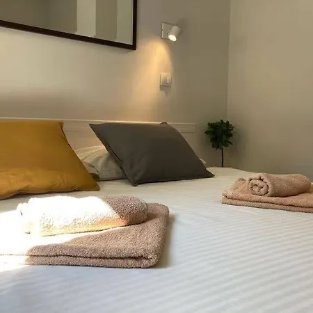 Break Chic And Luxury *