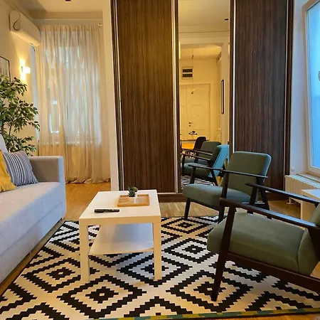 Break Chic And Luxury * Belgrade