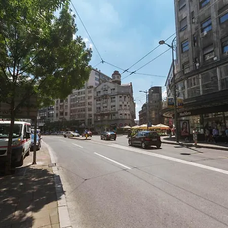 Break Chic And Luxury *